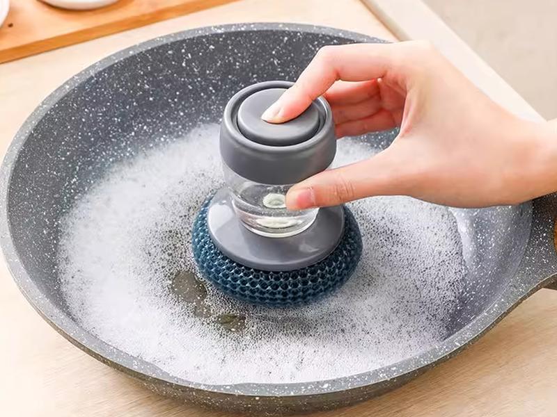 🧽Soap Dispensing Dish Brush