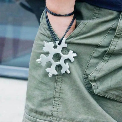 18-IN-1 SNOWFLAKE MULTI-TOOL